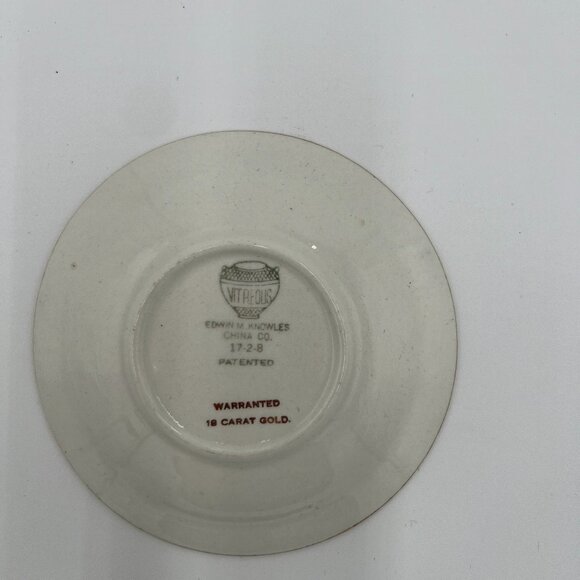 Edwin Knowles China Teacup and Saucer - Picture 3 of 3